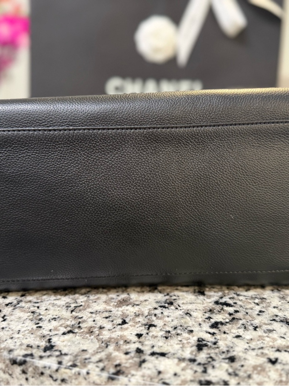 CHANEL Medium Executive Cerf Tote shopper caviar leather - Picture 5 of 16